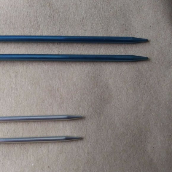 2 Sets of Aluminum Vintage Knitting Needles (4 total) - Picture 5 of 6
